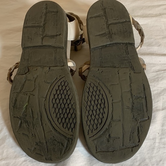 OTBT Braided Thong Sandals, 6.5M - Picture 8 of 10